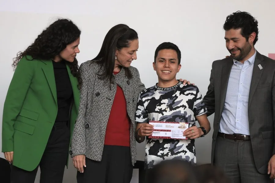 porque mi empresa no aparece en jóvenes construyendo el futuro si ya esta verificada