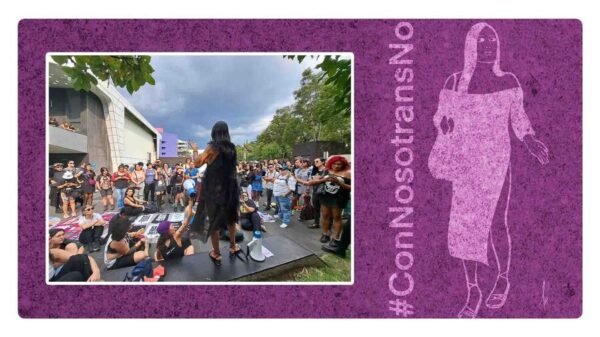 Laura Glover y personas trans se manifiestan en la Cineteca Nacional