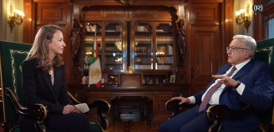 AMLO da su primera entrevista desde hace años en Palacio Nacional
