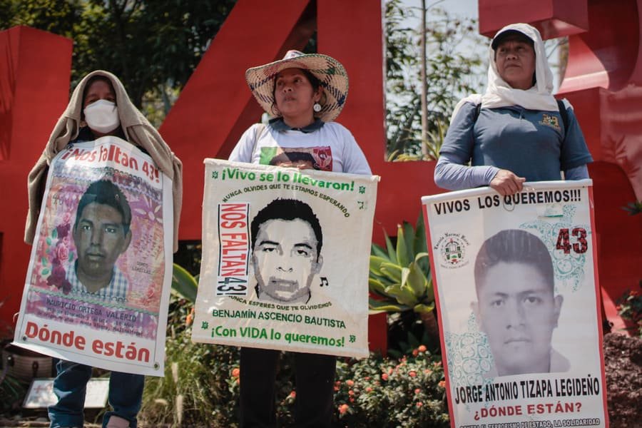 vidulfo rosales habla sobre reunión de los familiares de ayotzinapa con amlo