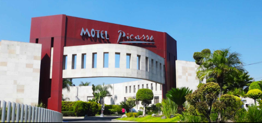hombre muere en motel picasso por goteras