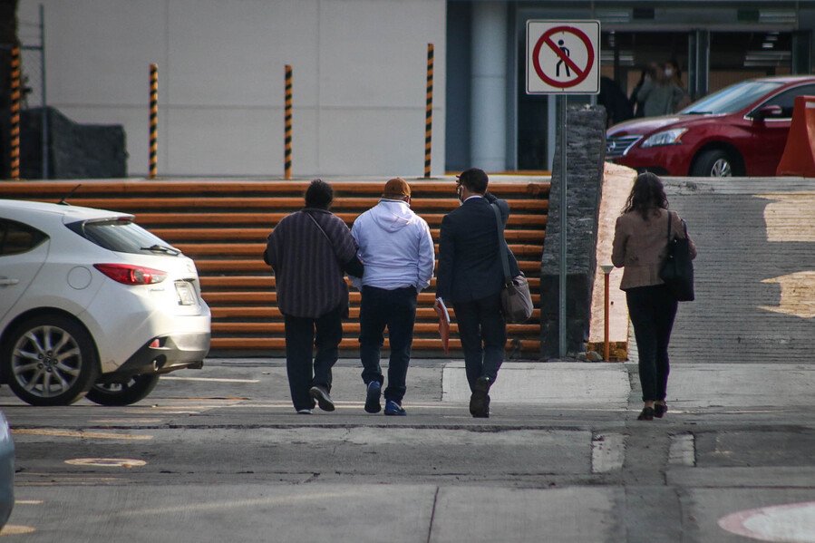Murillo Karam seguirá su proceso penal en prisión domiciliaria