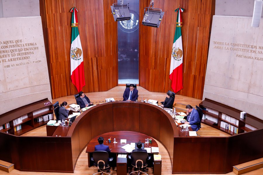 La Sala Superior del TEPJF determinó que Mauricio Vila debe dejar la gubernatura de Yucatán para aspirar a senaduría
