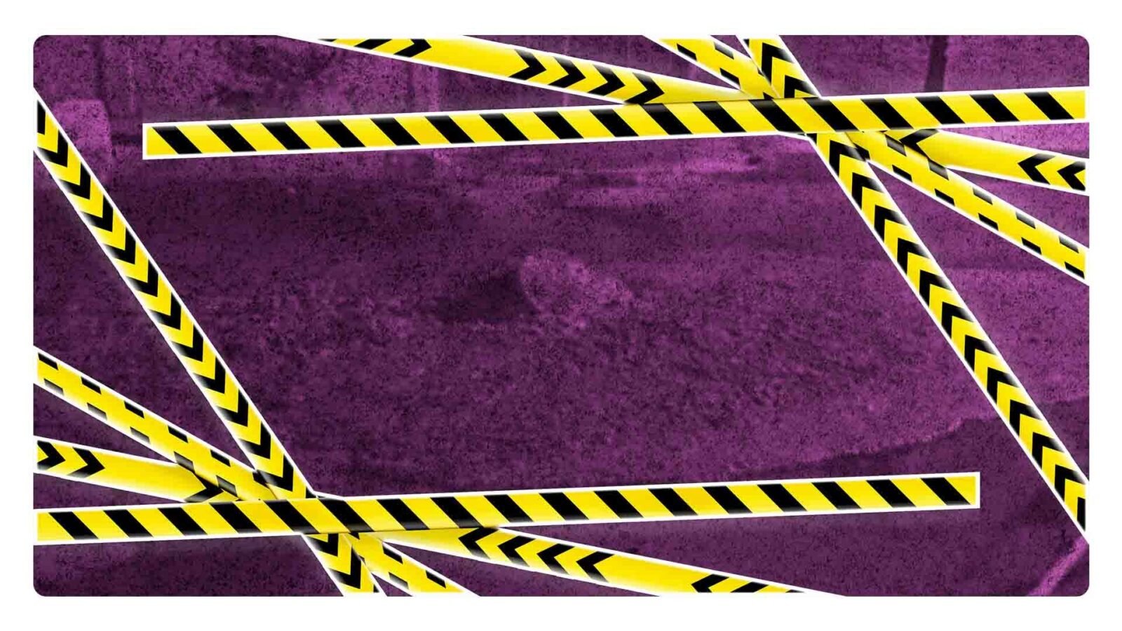 Brotan desechos de carne en descomposición desde una coladera en Nezahualcóyotl, Estado de México