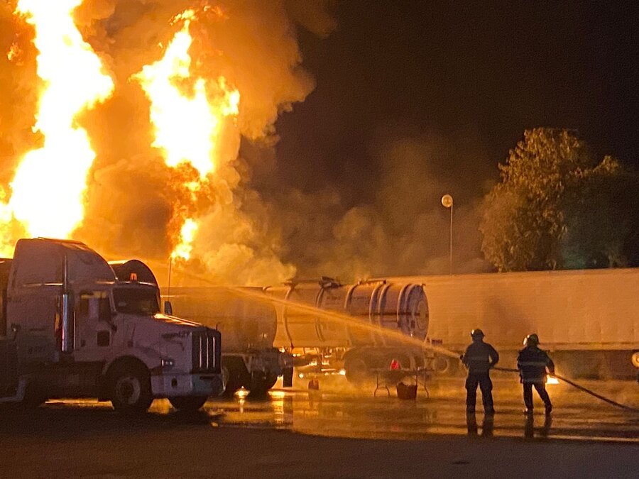 Al menos cinco pipas provocaron la explosión e incendio en Tlahuelilpan, Hidalgo