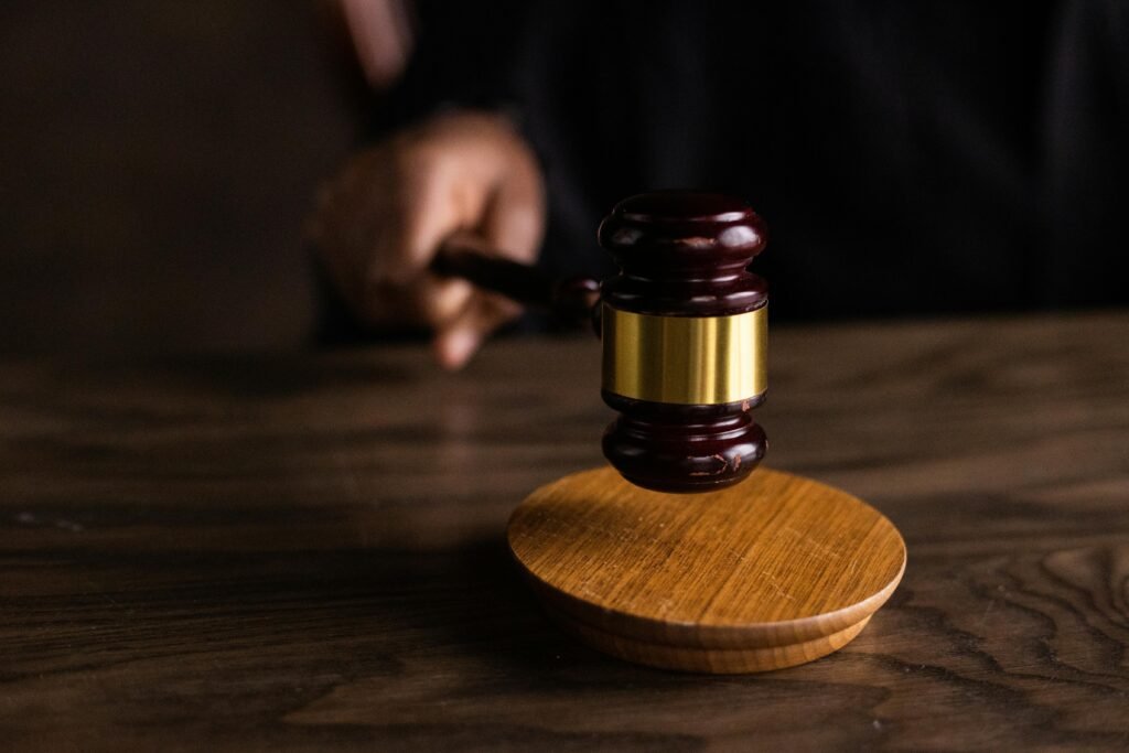 ¿Por que Donald Trump está en juicio?