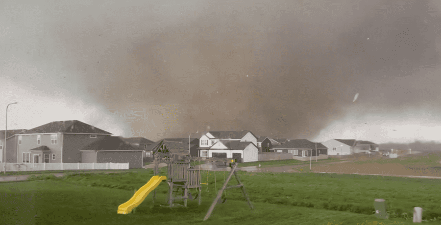 probabilidad de tornado en oklahoma hoy