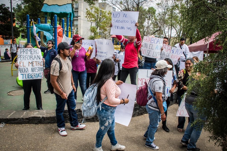 vecinos de la benito juarez se manifiestan por agua contaminada