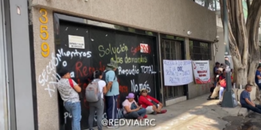 CNTE realiza manifestación; llegan a sedes de partidos y más instituciones en CDMX