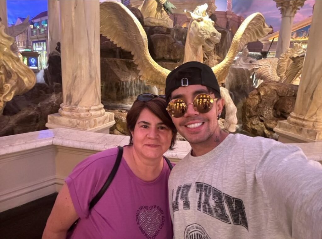Verónica de la Rosa, madre del influencer Derek Trejo que fue hallada sin vida en hotel