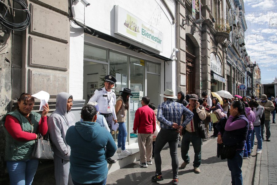 Estos son los apellidos que recibirán el depósito de la Pensión del Bienestar esta semana de julio