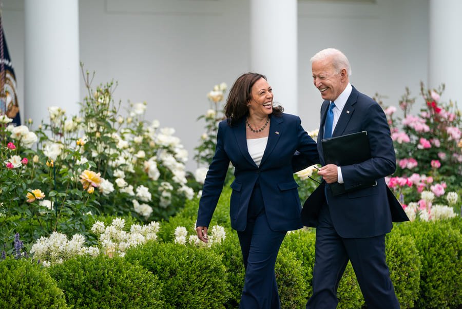 biden se retira de las elecciones de Estados Unidos y deja a kamala harris
