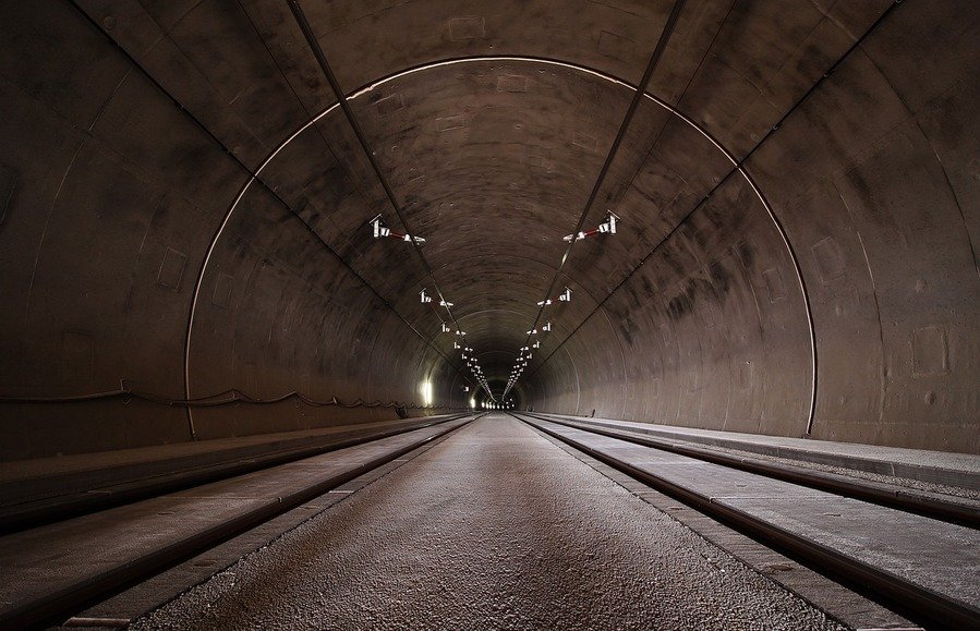 cartel de sinaloa trafica drogas en un tunel en tijuana