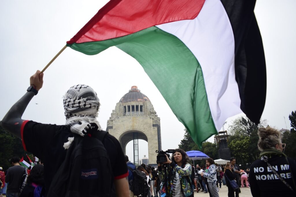 Israel ataca el norte de Gaza: Más de 300 personas murieron
