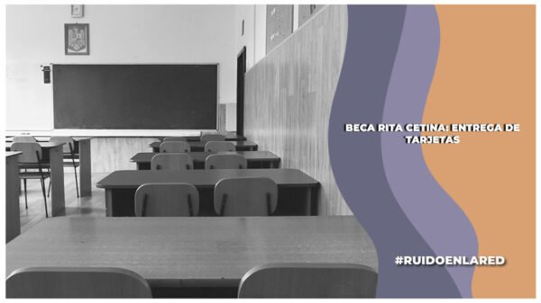 entrega de tarjetas de la beca rita cetina gutiérrez