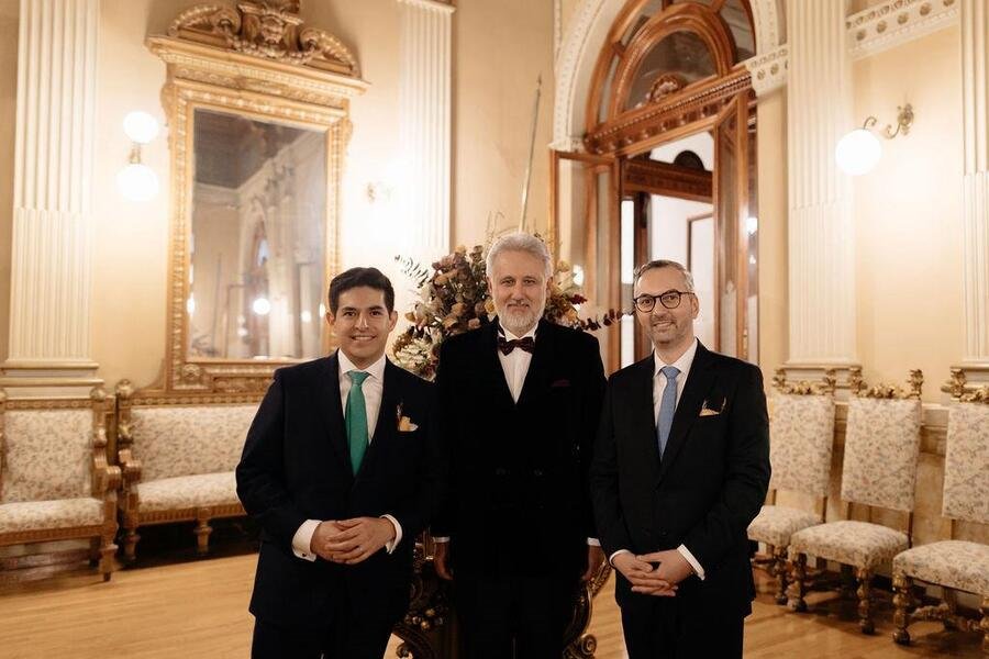 ¿Boda en el MUNAL? Embajador de Rumania en México se niega a responder más información del caso