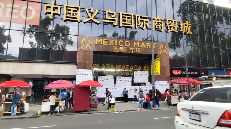 Retiran sellos de clausura de Izazaga 89 en CDMX