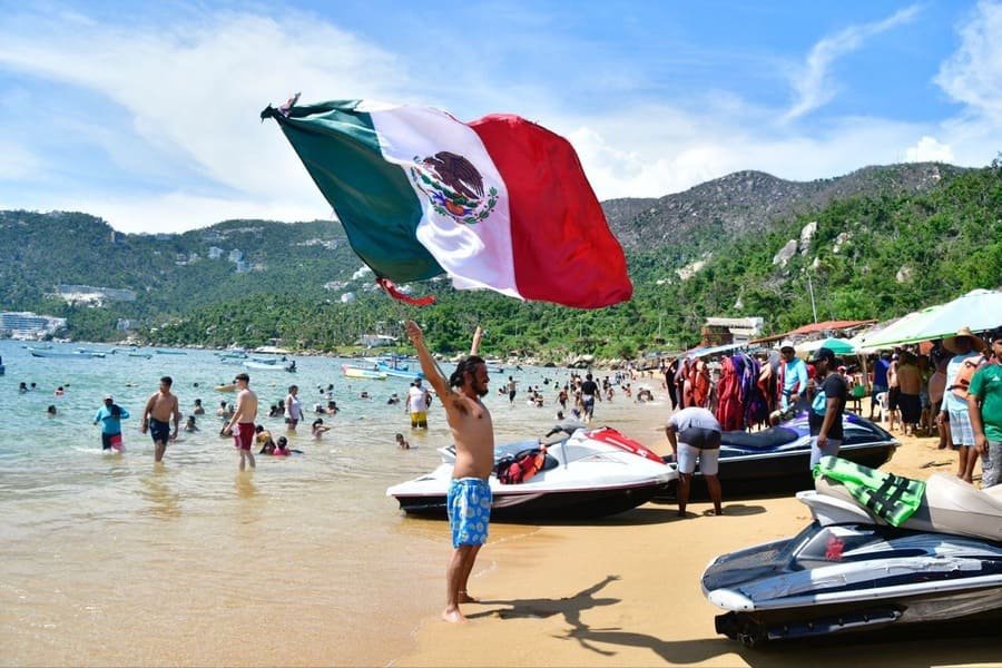 propuesta de cambio de nombre de estados unidos mexicanos al de méxico