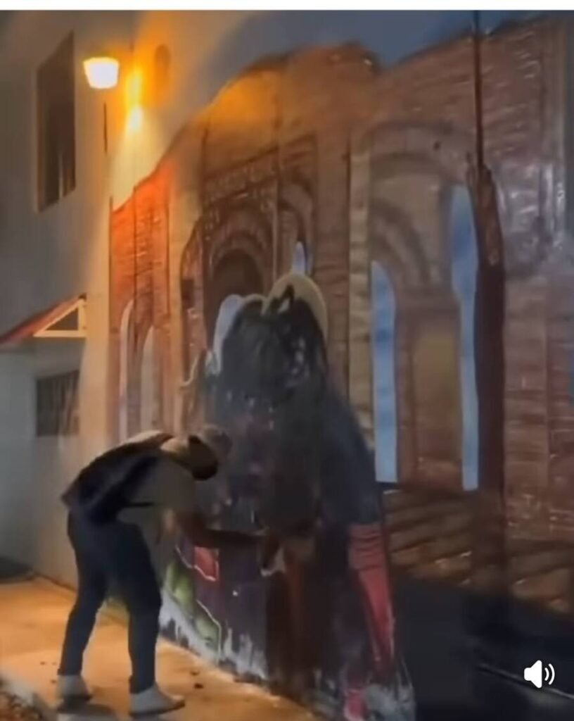 Vandalizan dos veces el mural "Parachiques enamorades" en Tuxtla Gutiérrez, Chiapas. Artistas denuncian atentado contra el arte y libre expresión, así como homofóbia