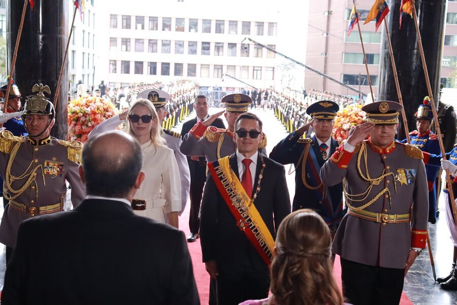 queine es la esposa de daniel noboa