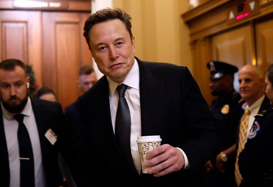 elon musk renuncia a su puesto en el gobierno de estados aunidos