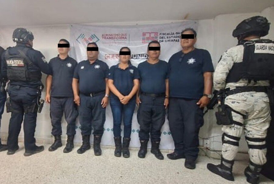fiacalía de chiapas informa sobre cinco policías detenidos por el homicidio de una mujer en prisión