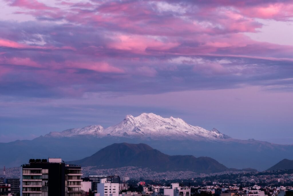 Muere menor de edad en el volcán Iztaccíhuatl.