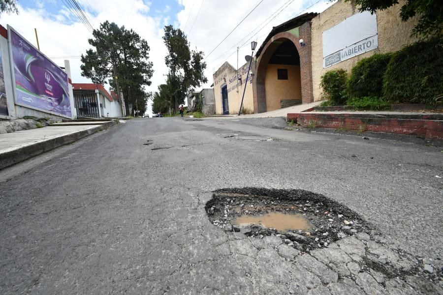 Emprenden programa para tapar baches en cdmx