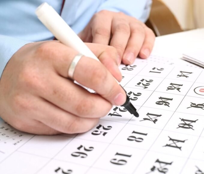 días festivos oficiales en noviembre 2025