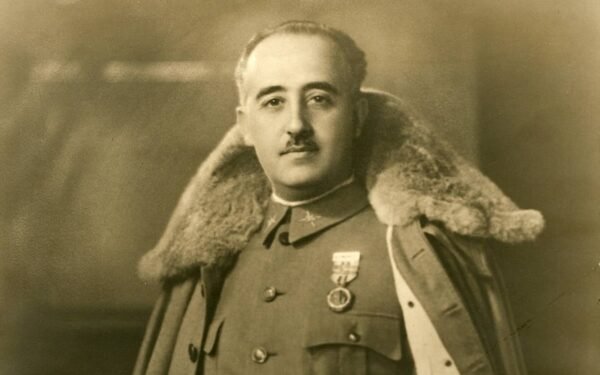 foto para nota de francisco franco