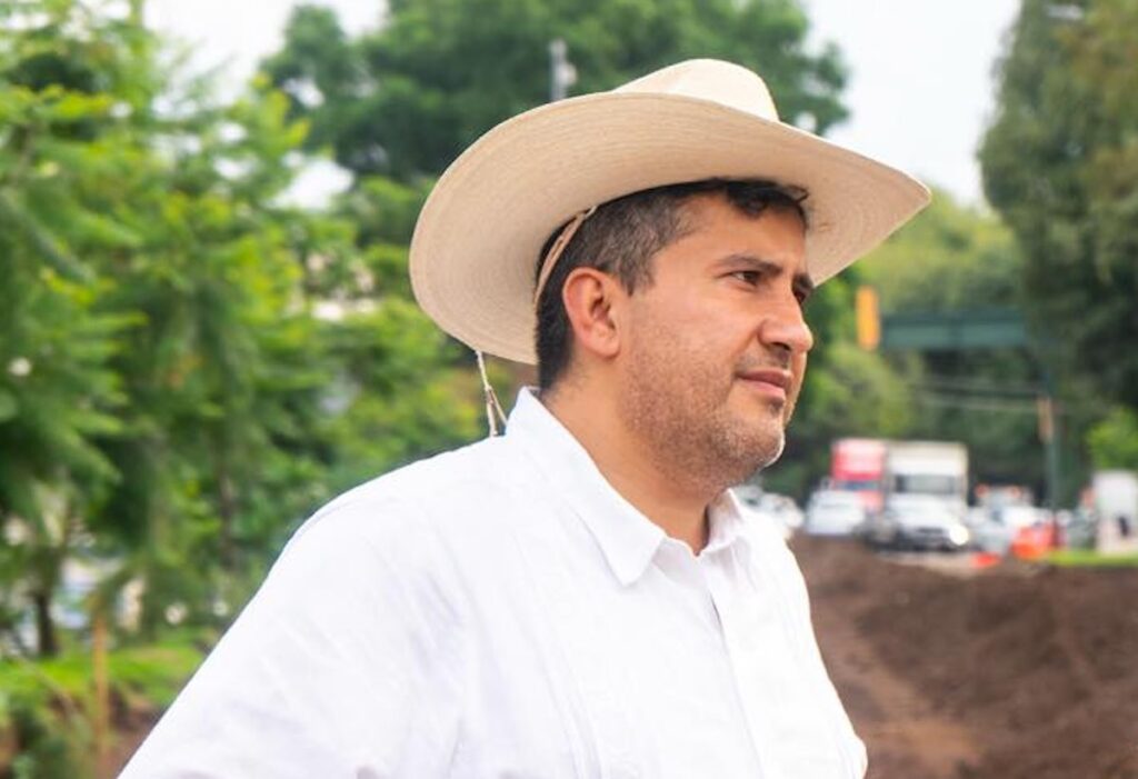 Foto de carlos manzo