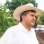 Foto de carlos manzo