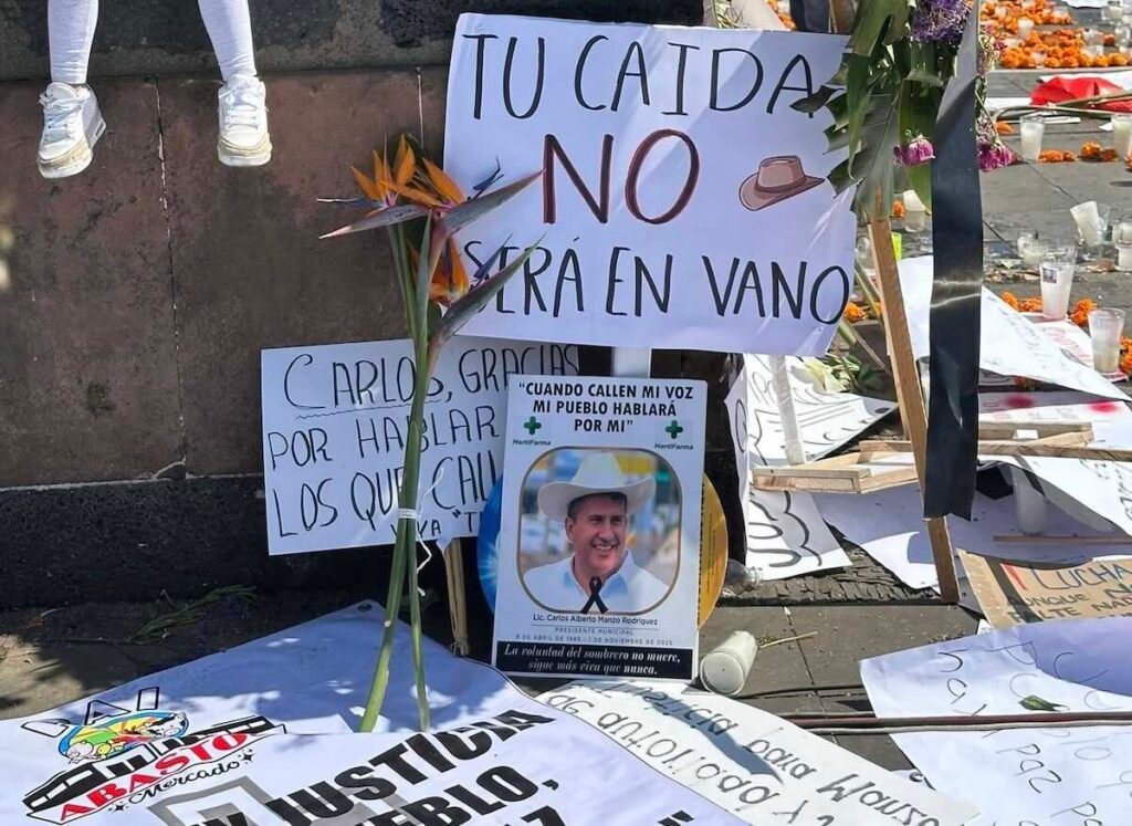 foto para nota de la marcha en uruapan para nota sobre carlos manzo