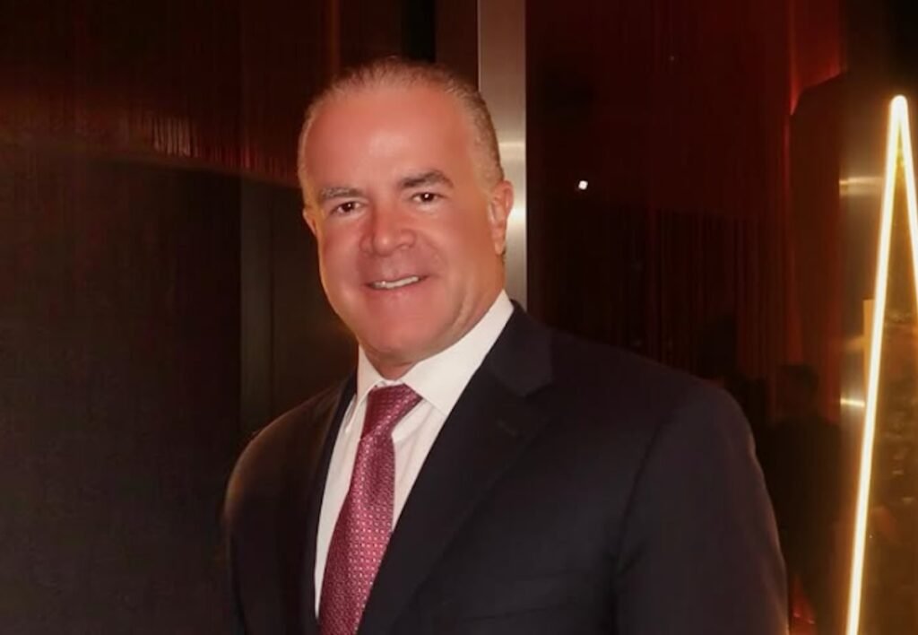 foto de Raúl Rocha para nota de dueño de miss universo