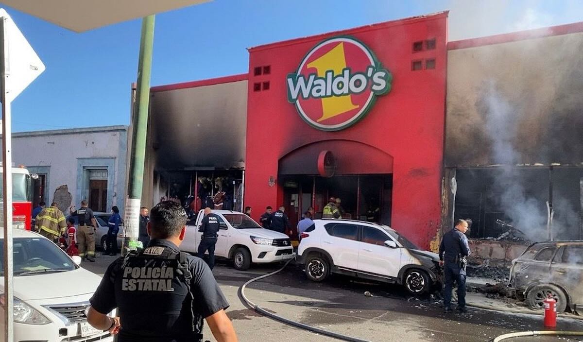 foto de la explosión en el waldos de hermosillo, sonora