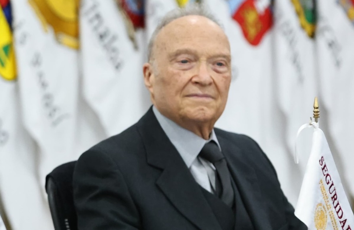 foto del extitular de la fgr alejandro gertz manero para nota sobre los aspirantes