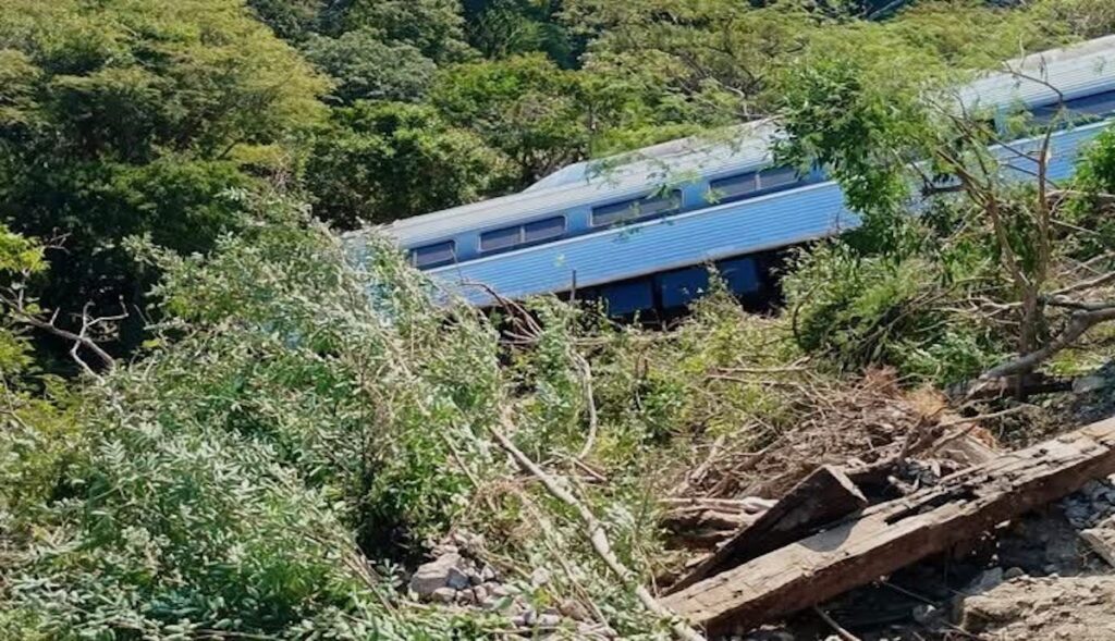 tren interoceánico descarrilamiento hoy oaxaca