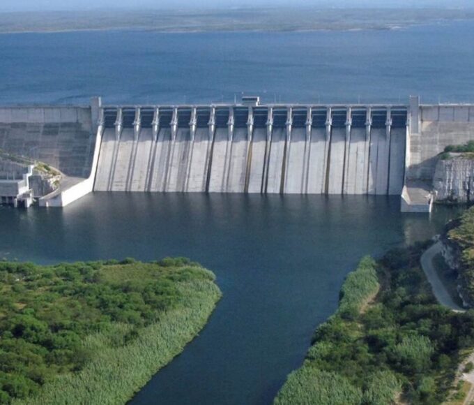 Imagen de la Presa Internacional la Amistad para nota sobre Trump exige agua a México