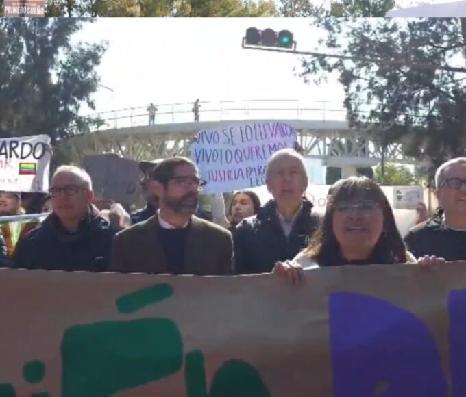 Exige Ibero Puebla aparición con vida de Leonardo Escobar
