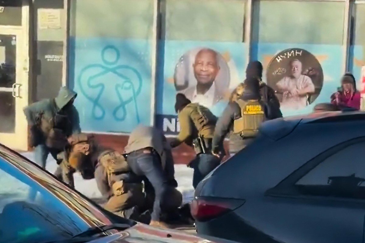 Foto de la violencia en Minneapolis