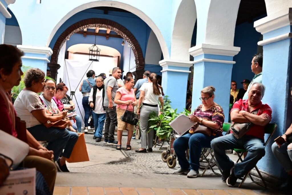 Pagar tu impuesto predial no solo evita recargos y multas, sino que contribuye al mantenimiento de servicios públicos y obras en tu comunidad. Foto: Ayuntamiento de Colima.