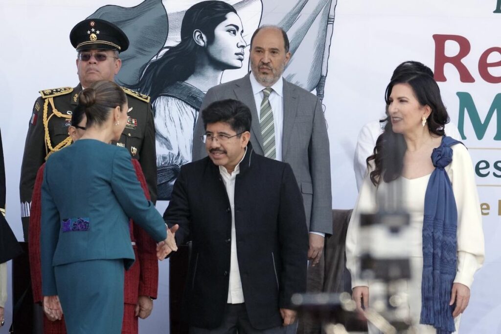 foto de sheinbaum y hugo aguilar, presidente de la SCJN