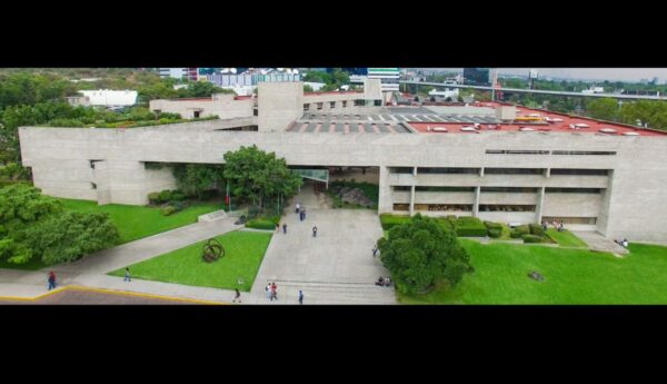 Estalla la huelga en el Colegio de México