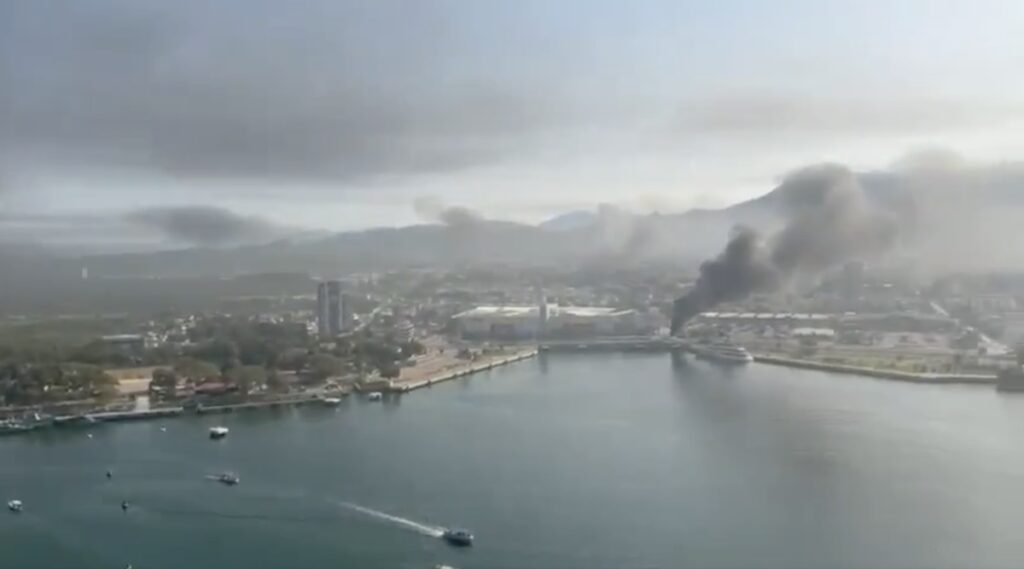 Bloqueos y balaceras se desatan en estados de México: Jalisco