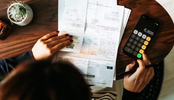 Abren los bancos el lunes 16 de marzo de 2026