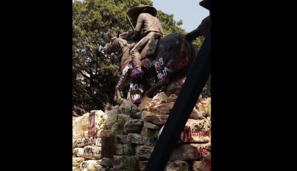 Familia de Emiliano Zapata respalda marcha del 8M pese a pintas en su estatua