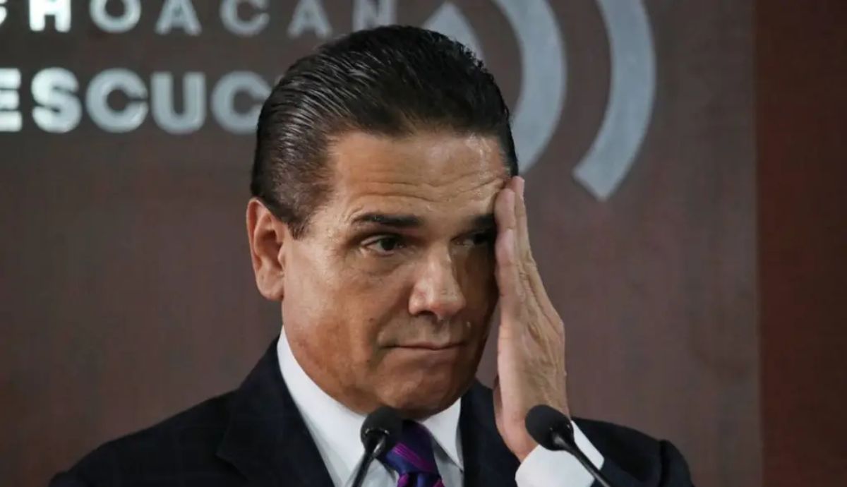 uez emite órdenes de captura contra Silvano Aureoles Conejo por caso Arantepacua de 2017