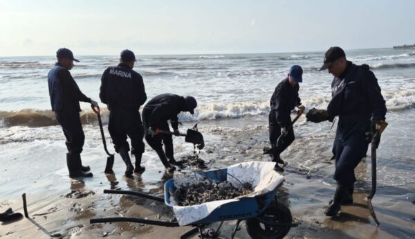 Gobierno de México intensifica acciones integrales ante presencia de hidrocarburos