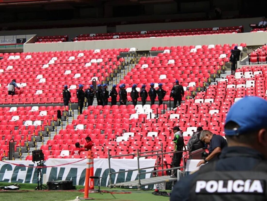 Imagen del estadio azteca para nota del aficionado que murió