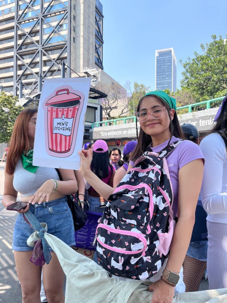 carteles marcha 8m cdmx